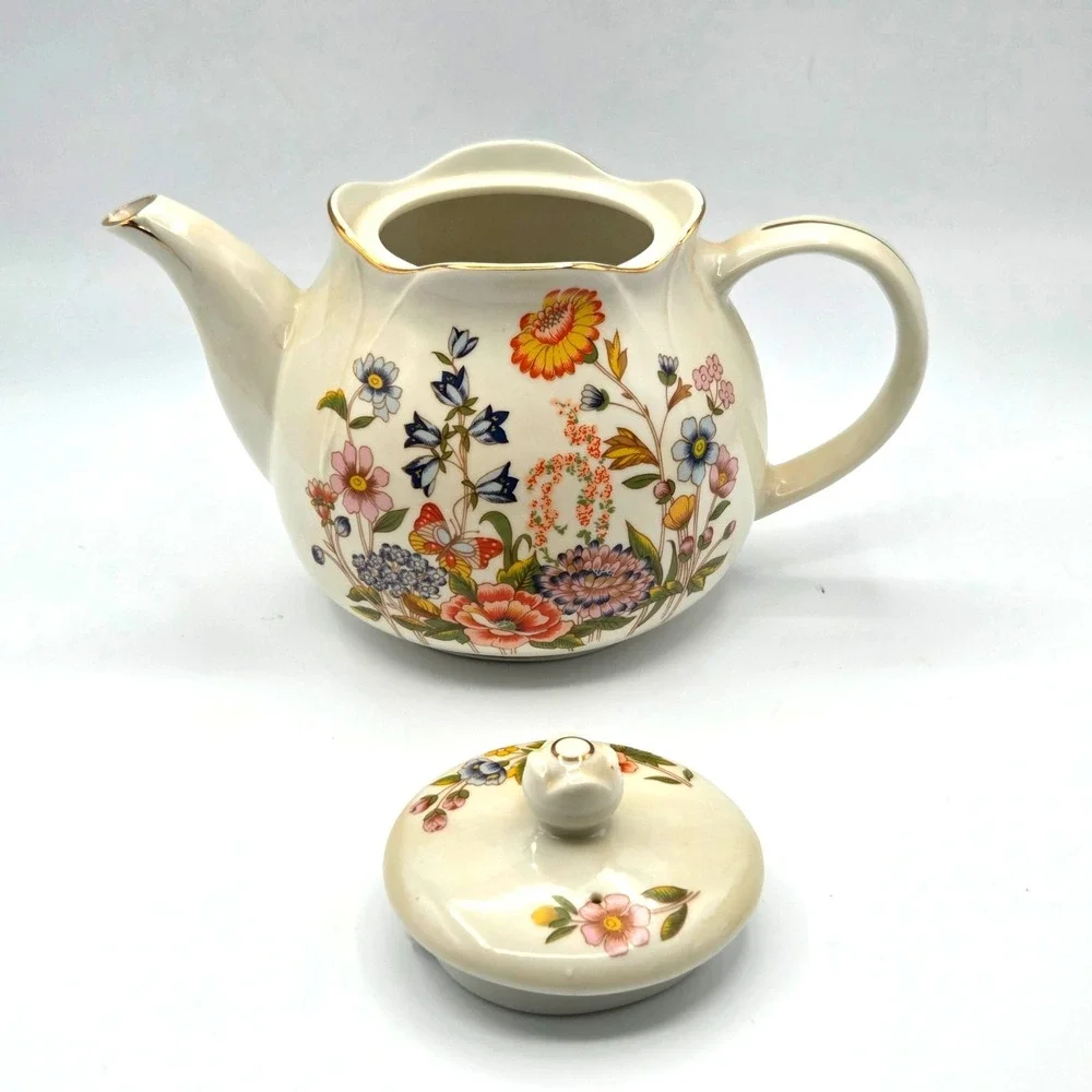 Vintage Robinson Design Group Floral Teapot with Gold Trim‎ Made In Japan 1989